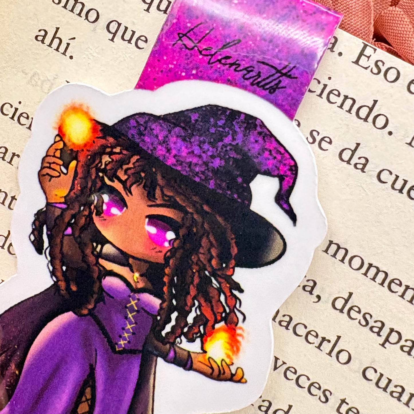 Marcapáginas magnético de la Bruja Fire Shadow.