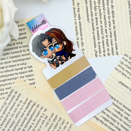 Marcapáginas magnético Mini porta Post-it's Shannon & Jhonny - Los chicos de Tommen.